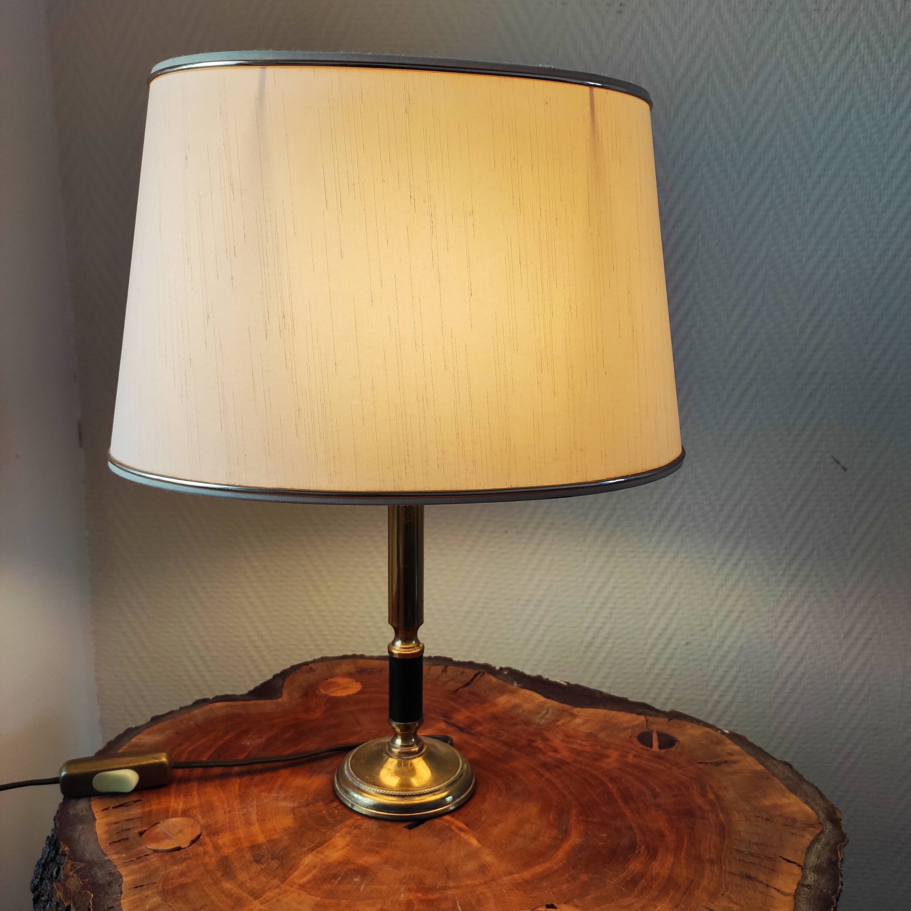 Vintage 1950/60 brass lamp