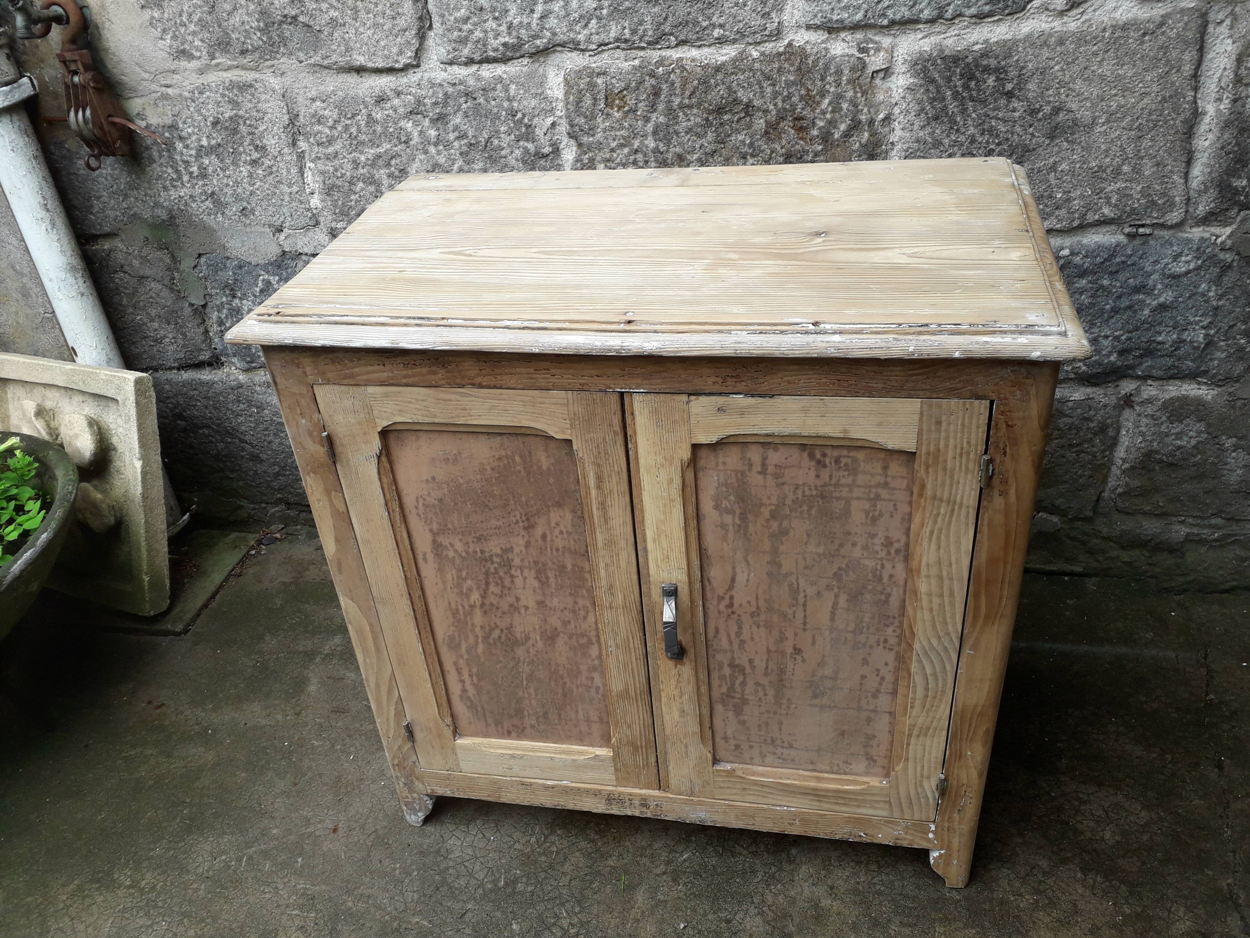 Parisian buffet patinated