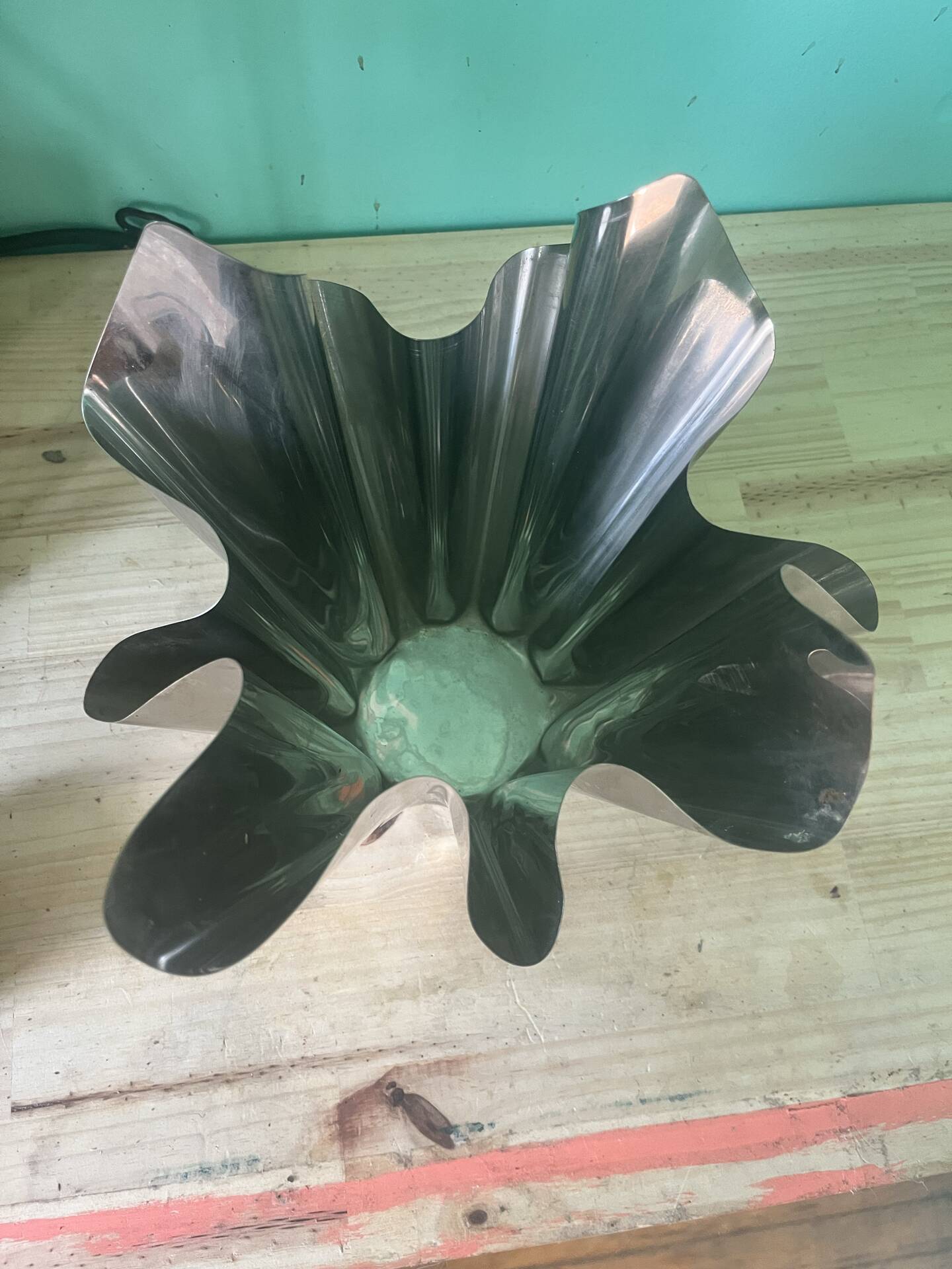 Dutch design tulip vase Martin Brühl The Edge