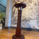 Wooden presentation column