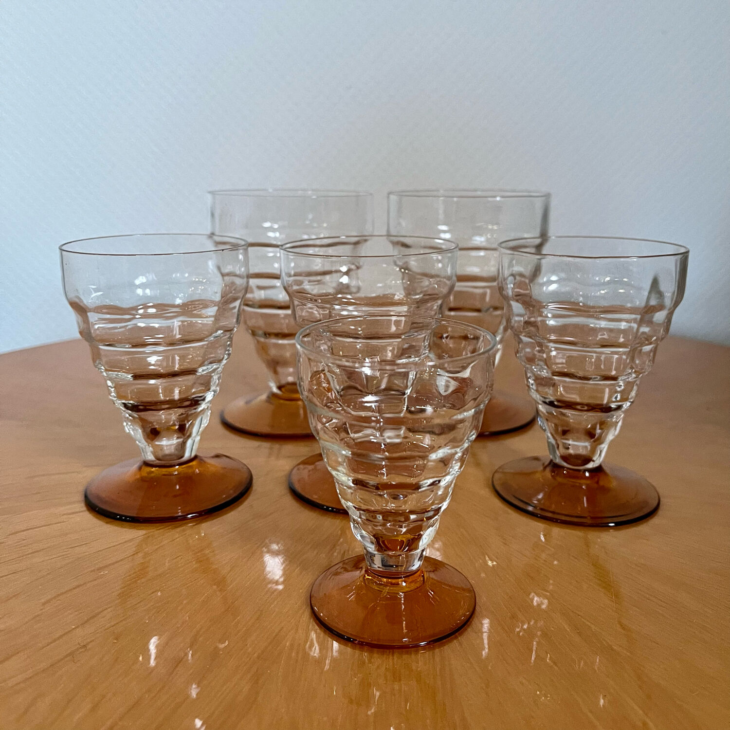Set of 6 vintage Art Deco style glasses