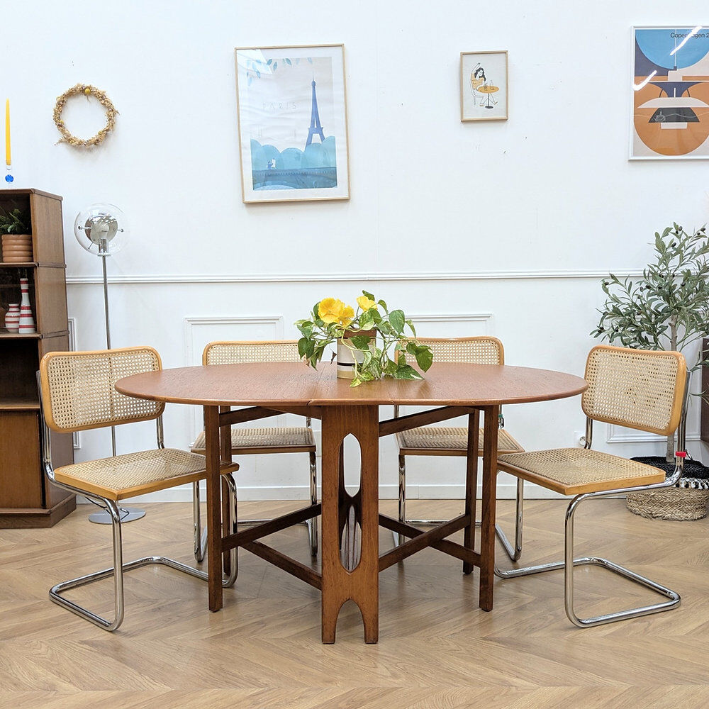 Lot de 4 chaises B32 par Marcel Breuer