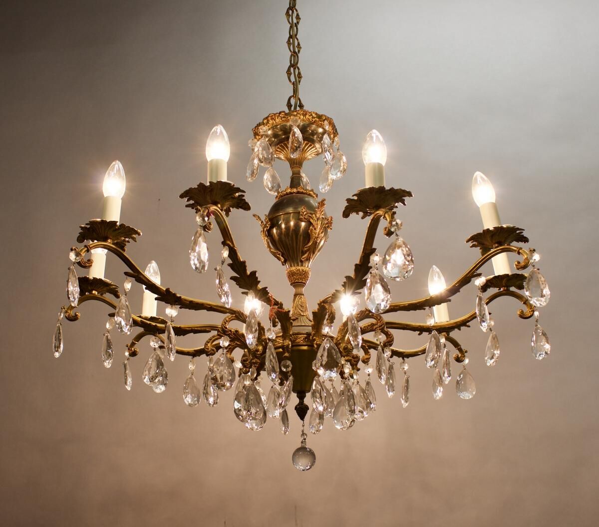 Lustre à pampilles à 10 bras de lumière