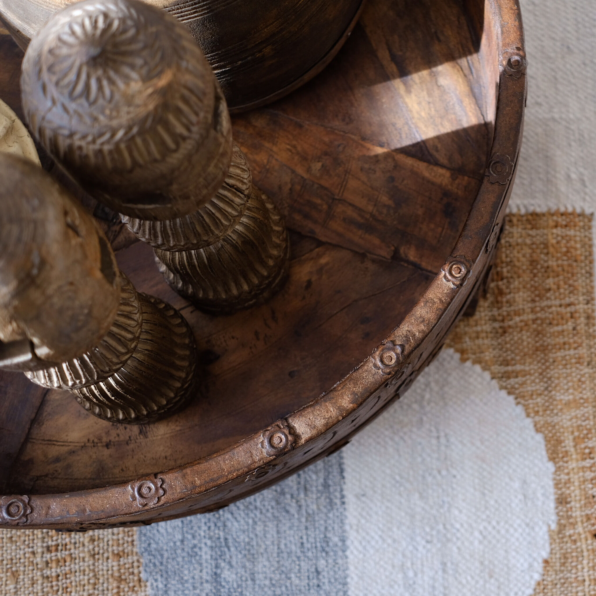 Chakki old coffee table