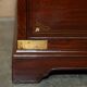 Commode vintage anglo-indienne en bois dur avec incrustations en laiton