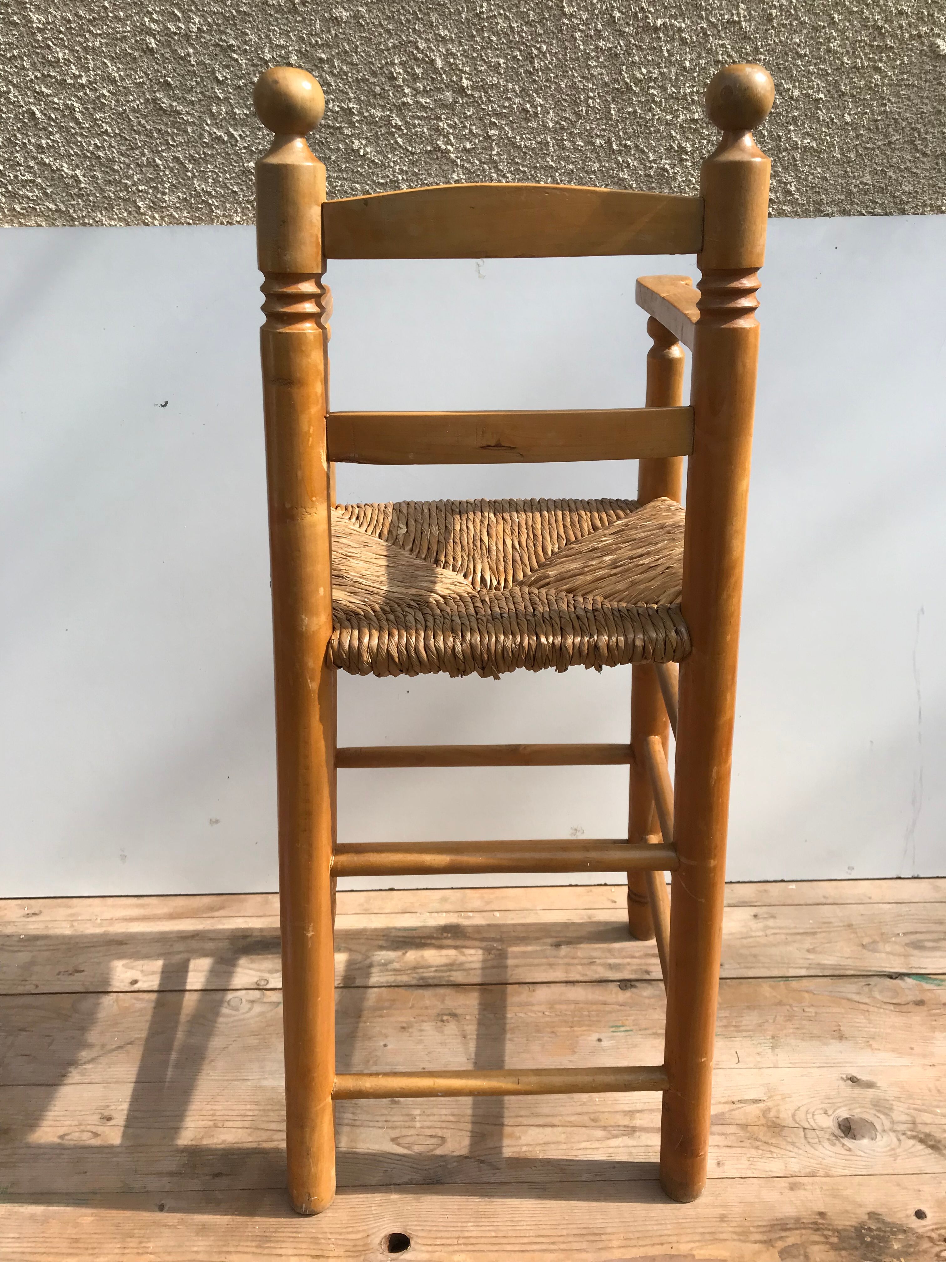 Chaise haute ancienne enfant années 50 en bois & paille vintage  Selency
