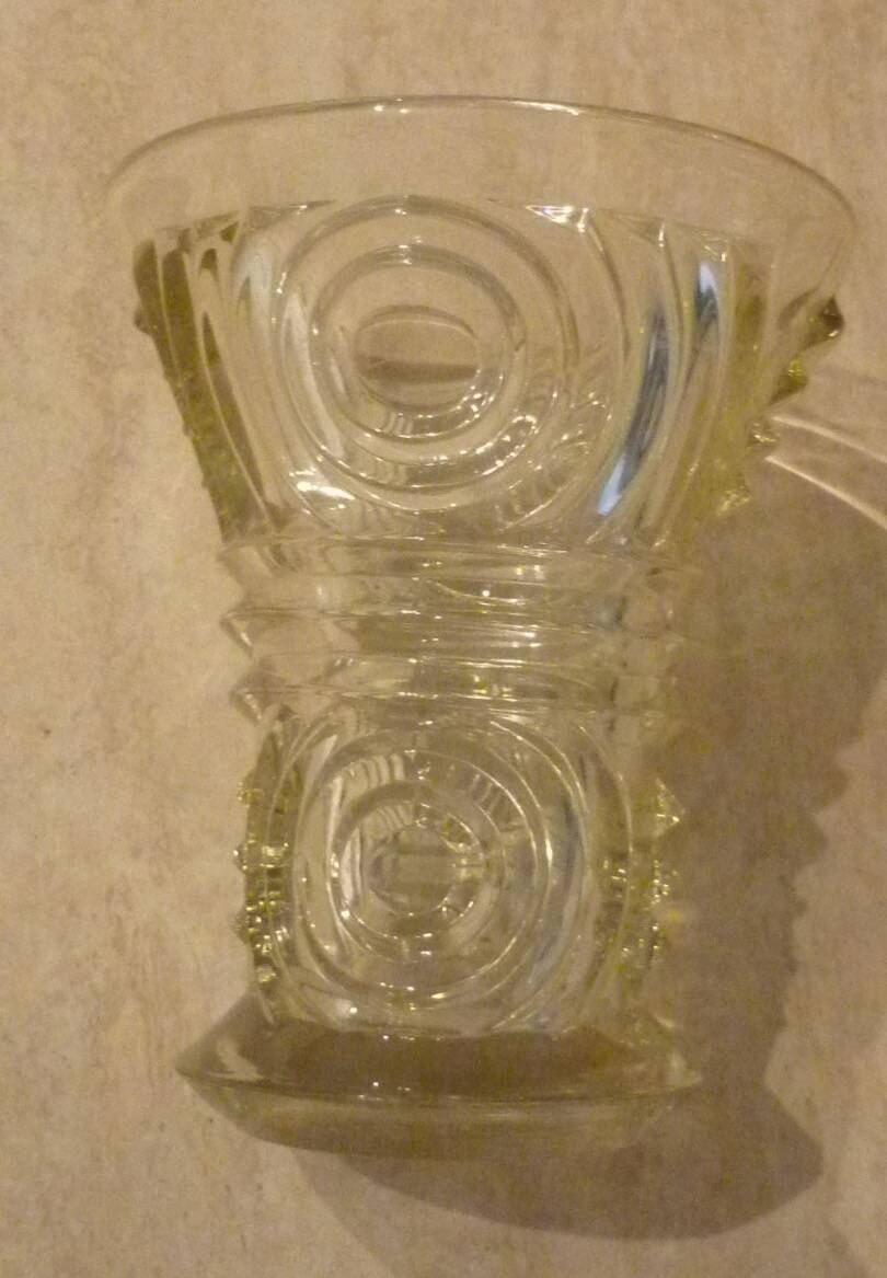Fresnel style glass vase