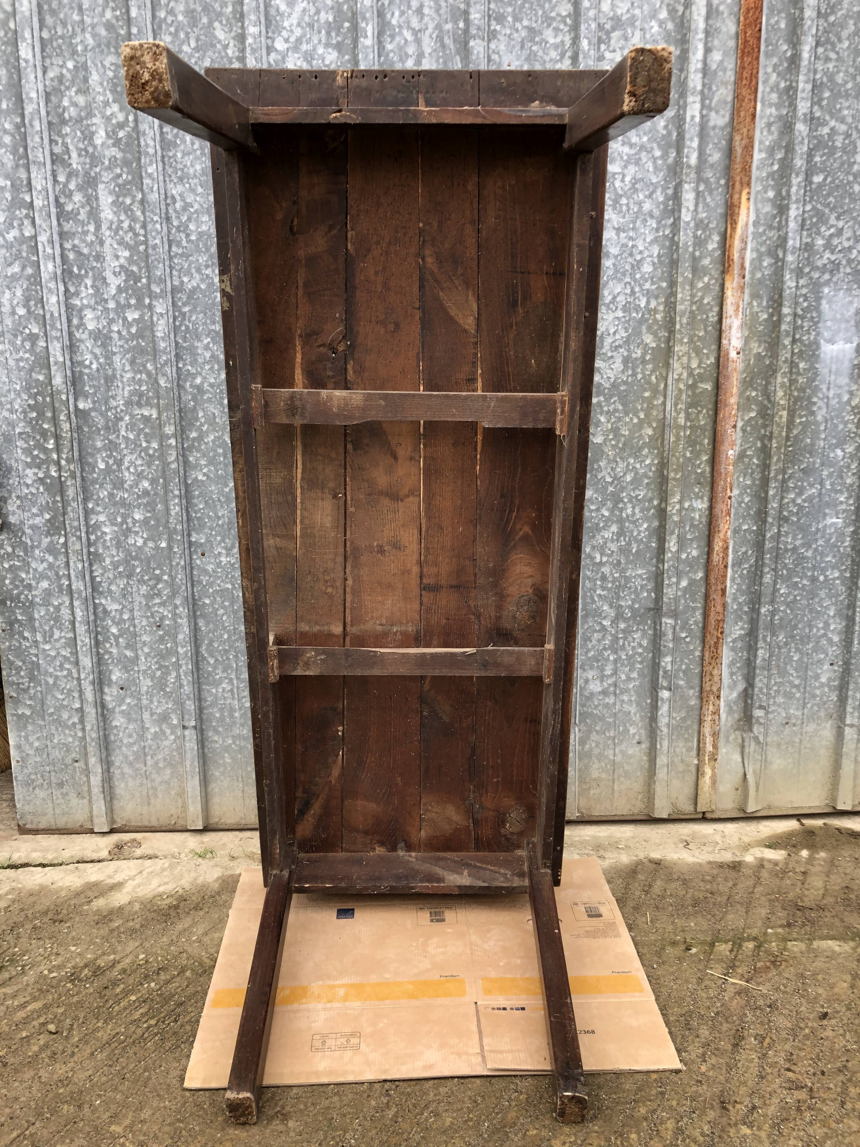 Rustic antique farmhouse table in solid oak with 1 drawer.