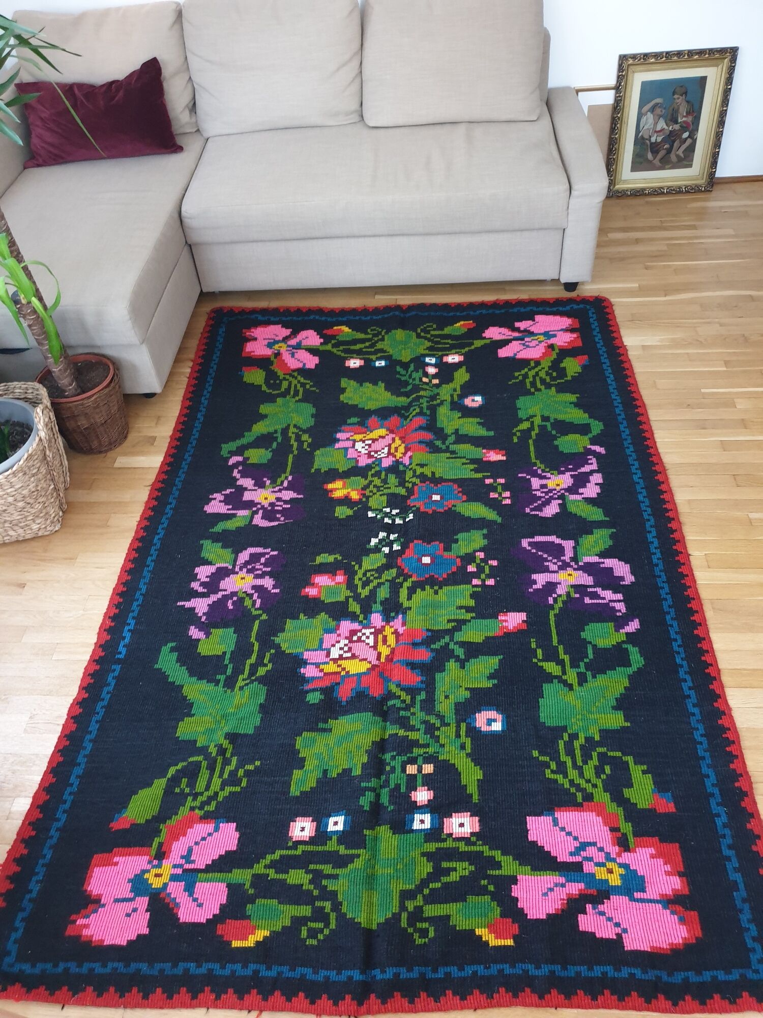 Handwoven summerish floral rug, black background with colorful delicate flowers 152x238cm