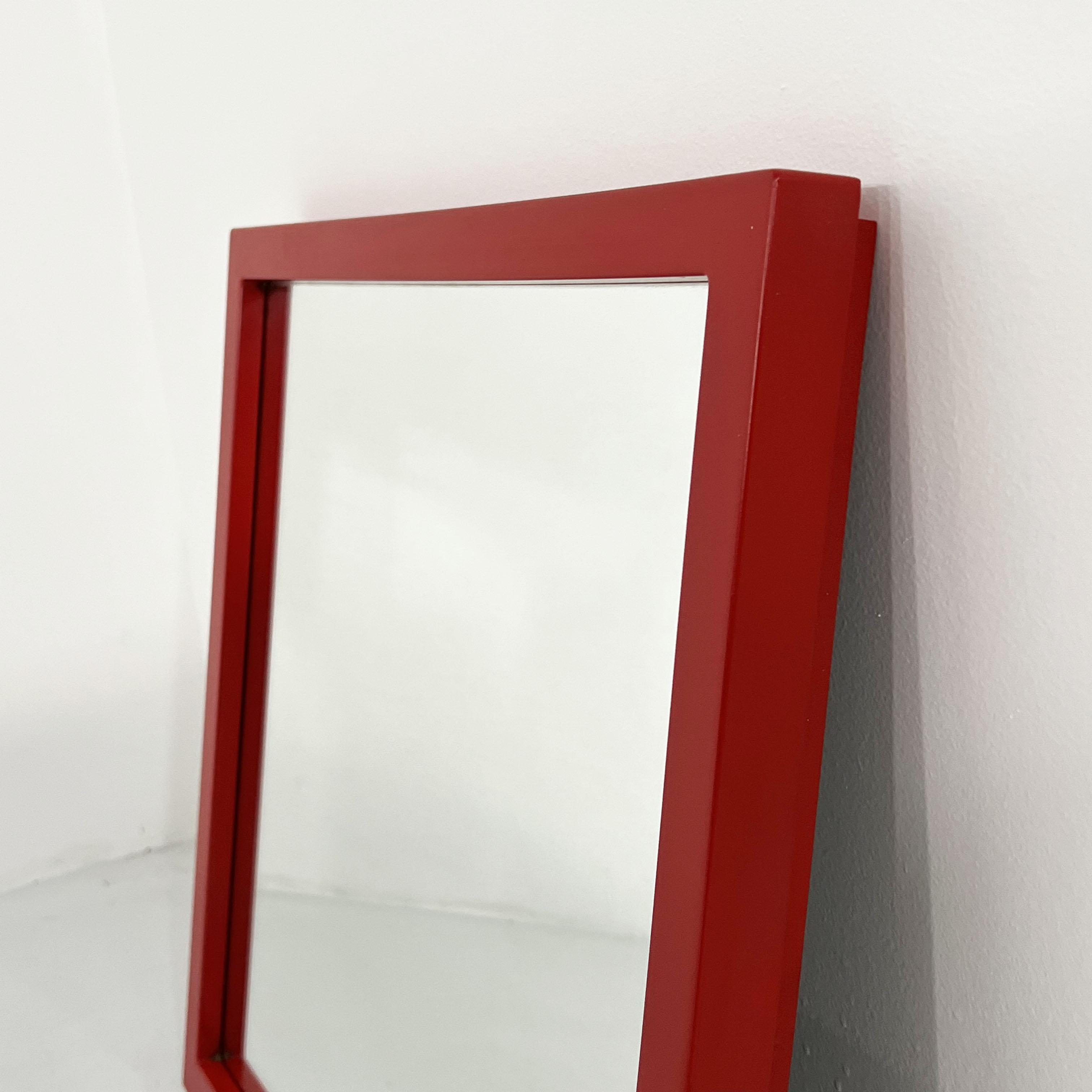 Mirror model 4727 by Anna Castelli Ferrieri for Kartell 1980s 50x50cm