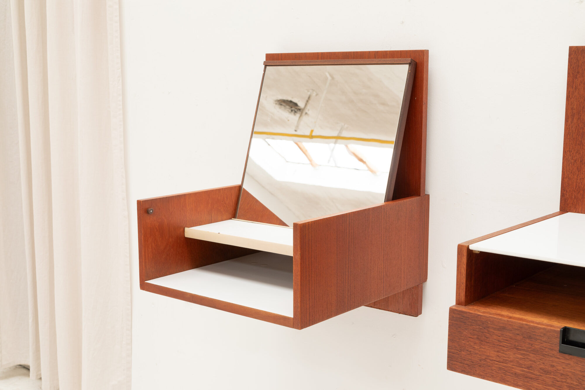 Night stands by Cees Braakman