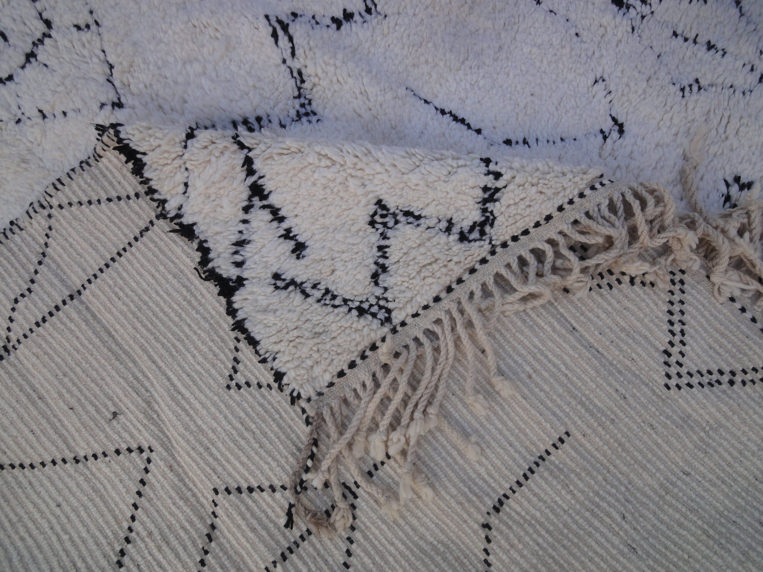 Carpet beni ourain 345 x 255 cm