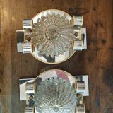 Ina pair of wall lamps 1970/80