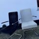 Paire de fauteuils en acier tubulaire