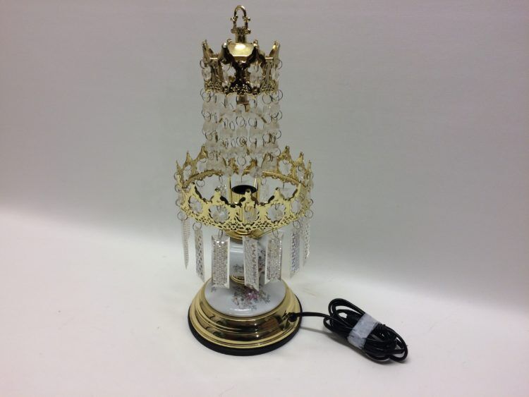 Golden touch lamp and tassels