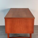 Small danish vintage desk in 1960s teck
