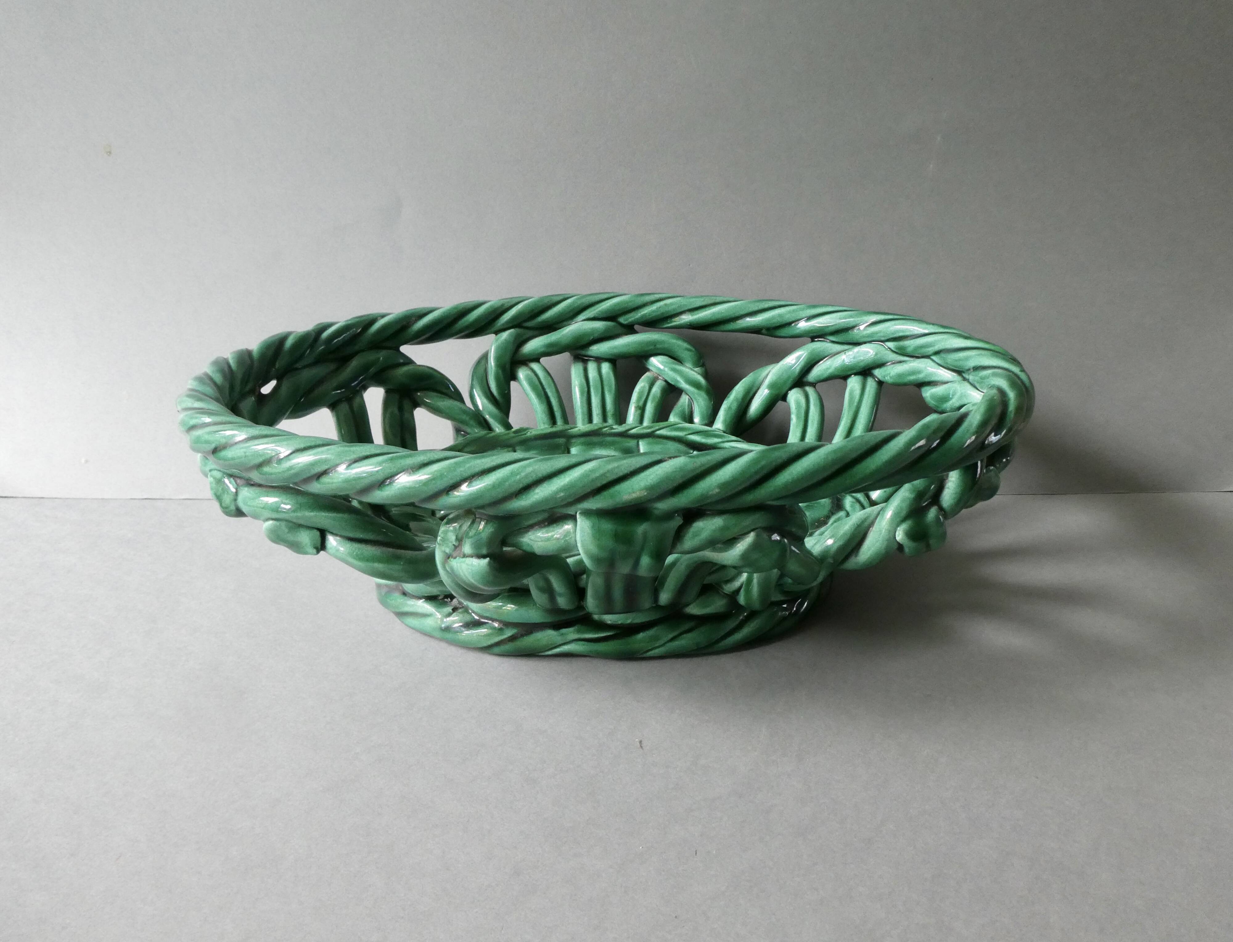 Barbotine cup braided effect, 60s