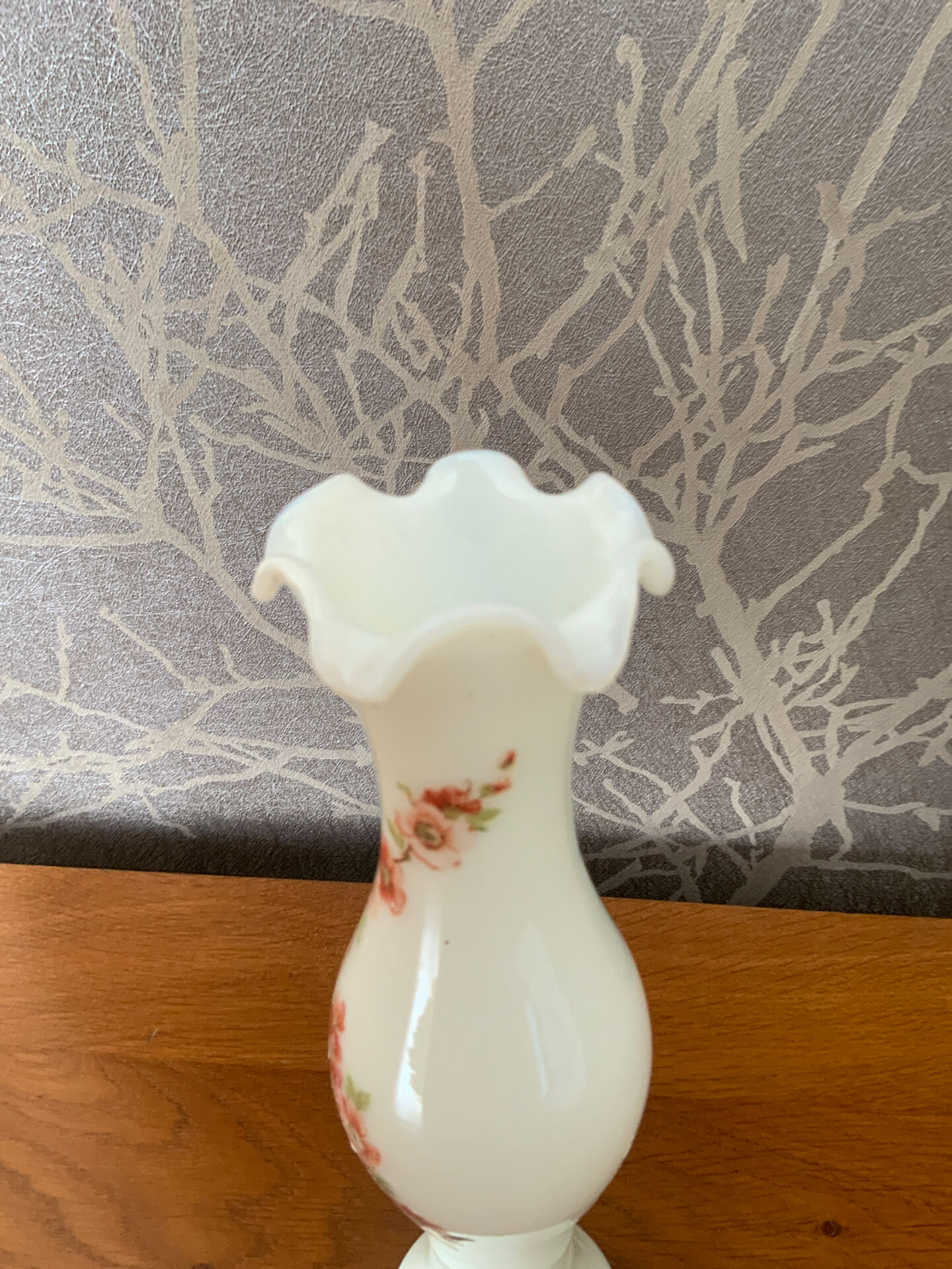 Vintage opaline Florentine Stelvia soliflore vase