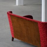 Modern Danish canapé, 3-seater in red velvet, Fritz Hansen style, 1940s.