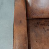 Comfortable and adjustable sheepskin relax armchair with a sleek design