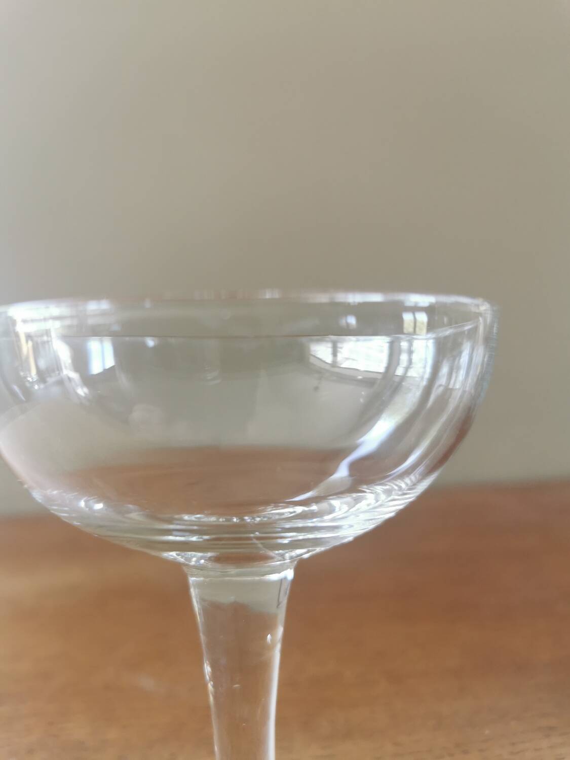 Suite de 7 coupes à Champagne vintage