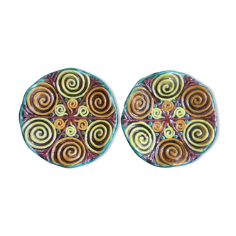 Pair of plates or dishes in Quimper earthenware, HB, René QUILLIVIC