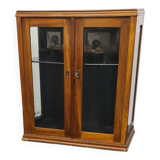 Vitrine de chêne millésimé