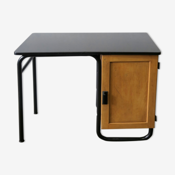 Bauhaus style desk