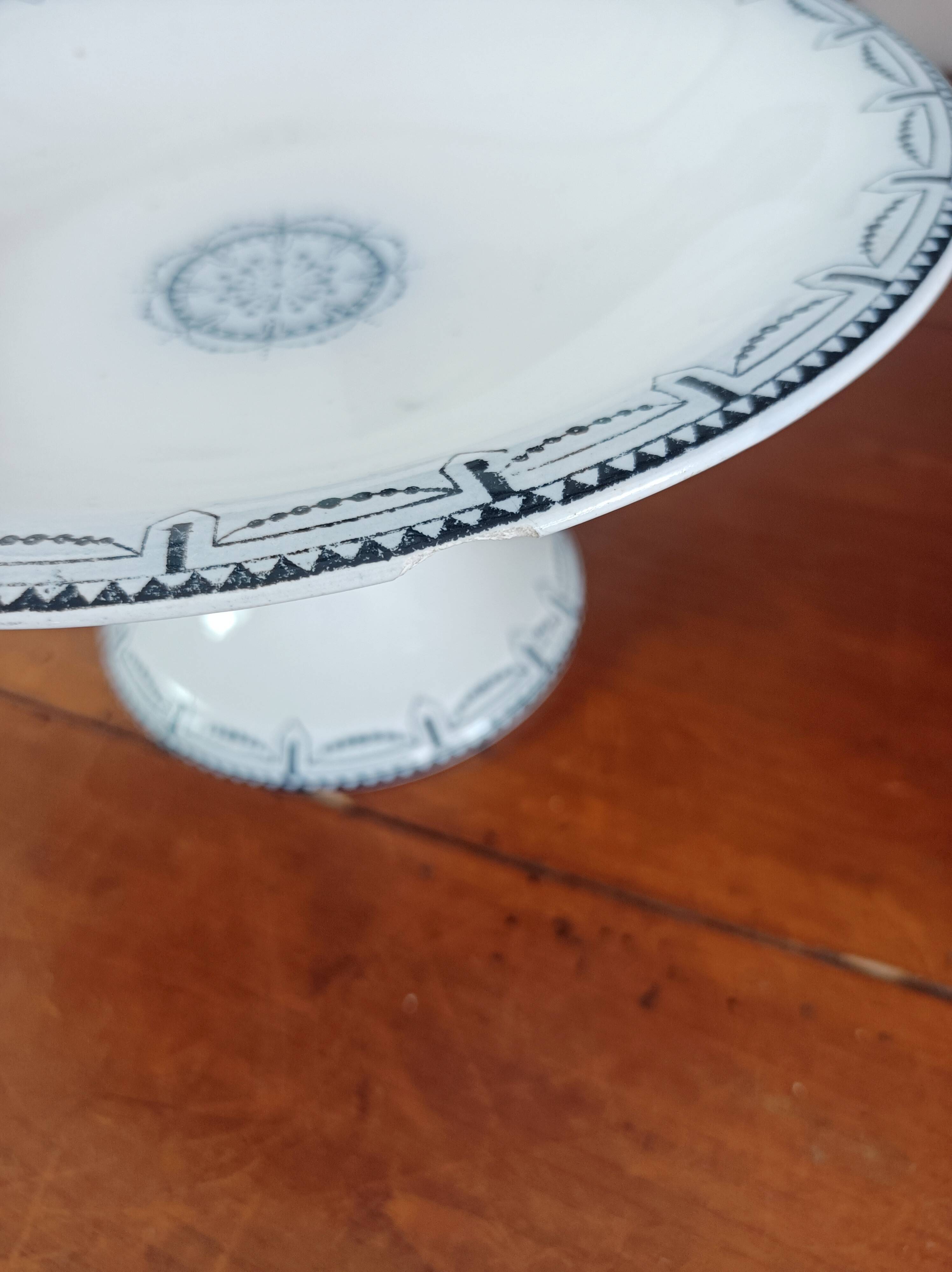 Onnaing Perles iron earth compote dish