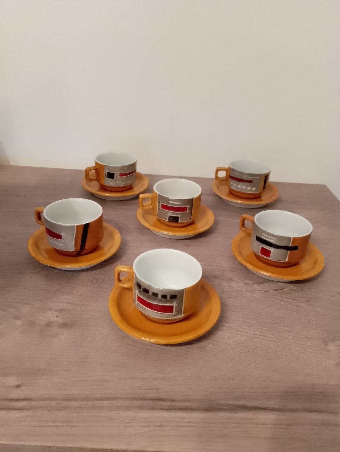 Service of porcelain espresso by Schmidt designer RM plates Brazil.