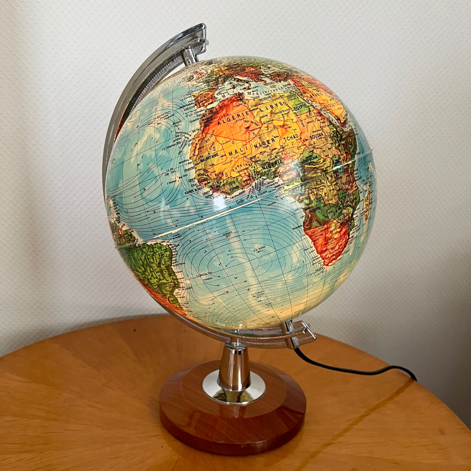 Vintage luminous earth globe