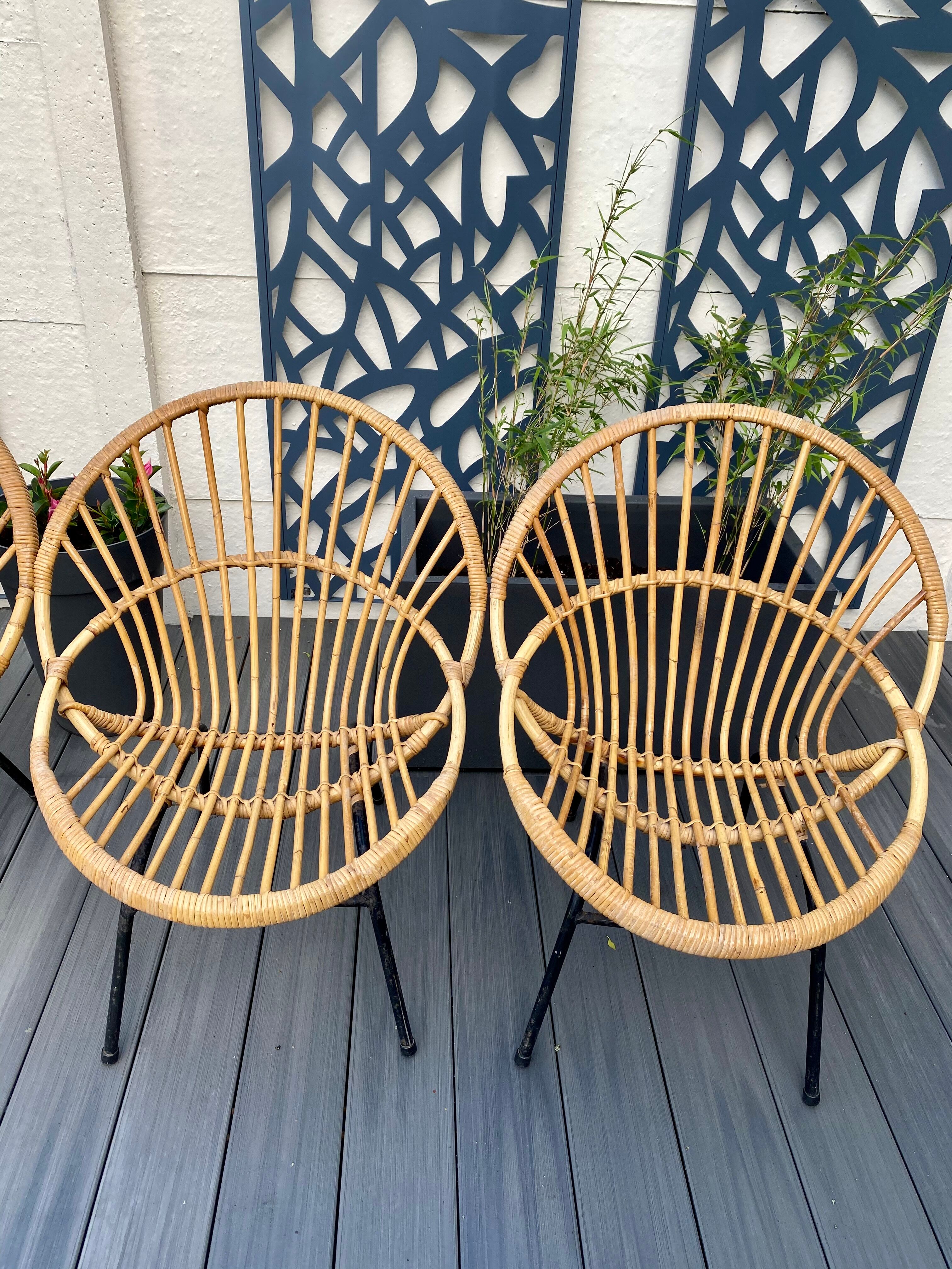 Former vintage rattan lounge