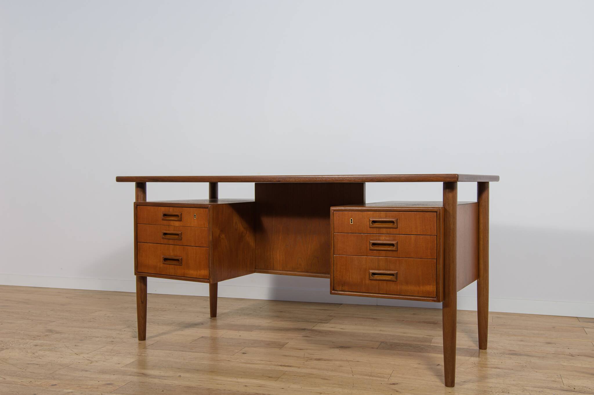 Mid-Century Freestanding Teak Desk by Arne Vodder for Sibast, 1960s