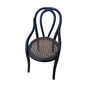 Doll chair