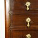 Commode sauteuse ancienne en noyer