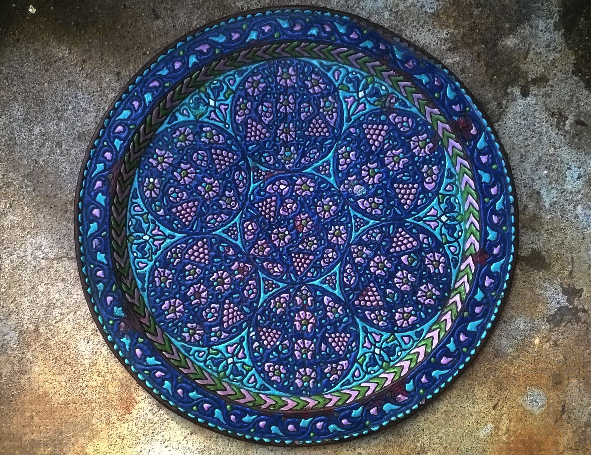 Small tray with decorative enamels