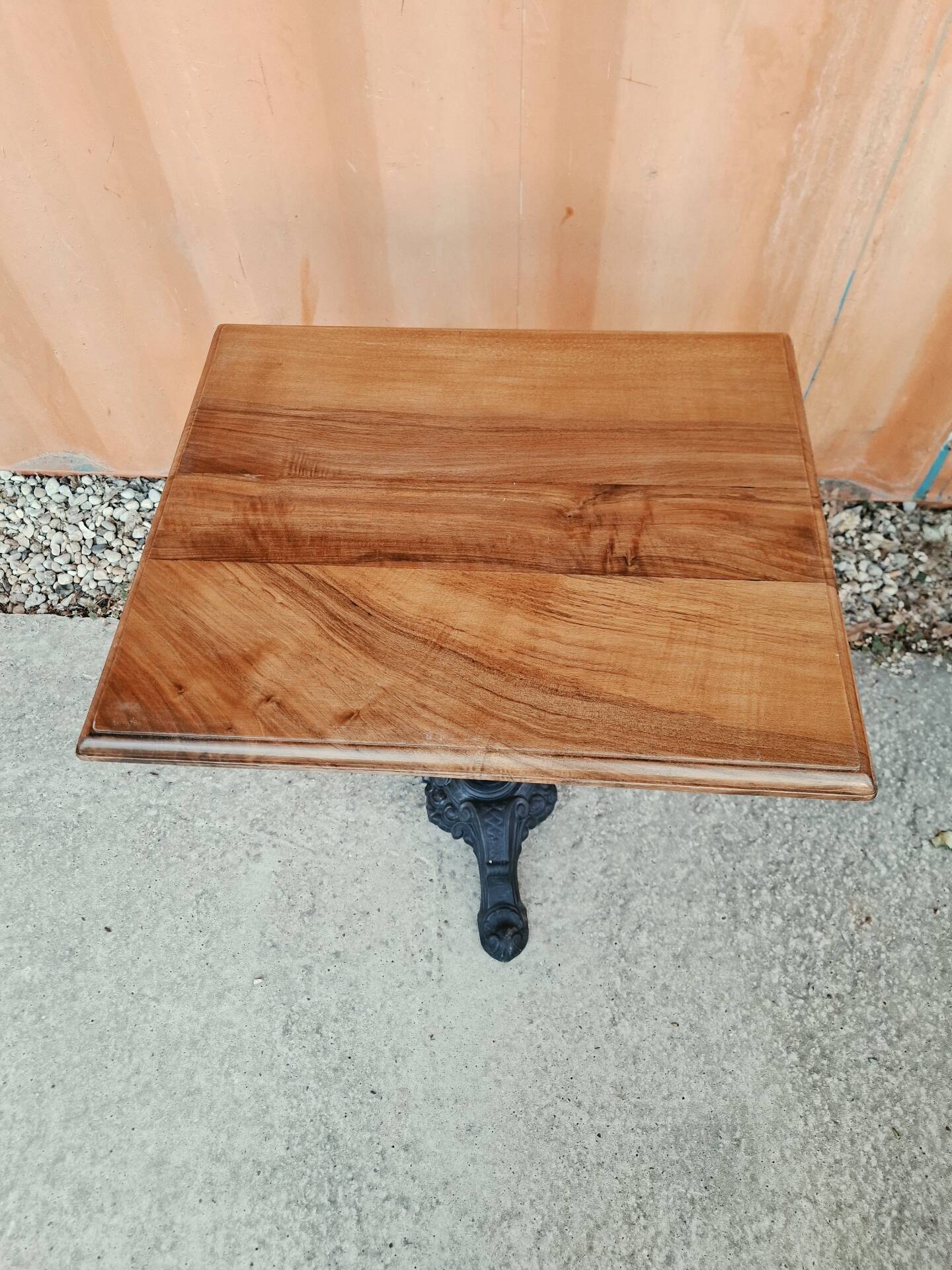Bistro table