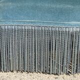 Fauteuil crapaud en velours bleu