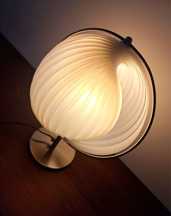 Édition KARE Design, lampe modèle Moon, luminaire vintage