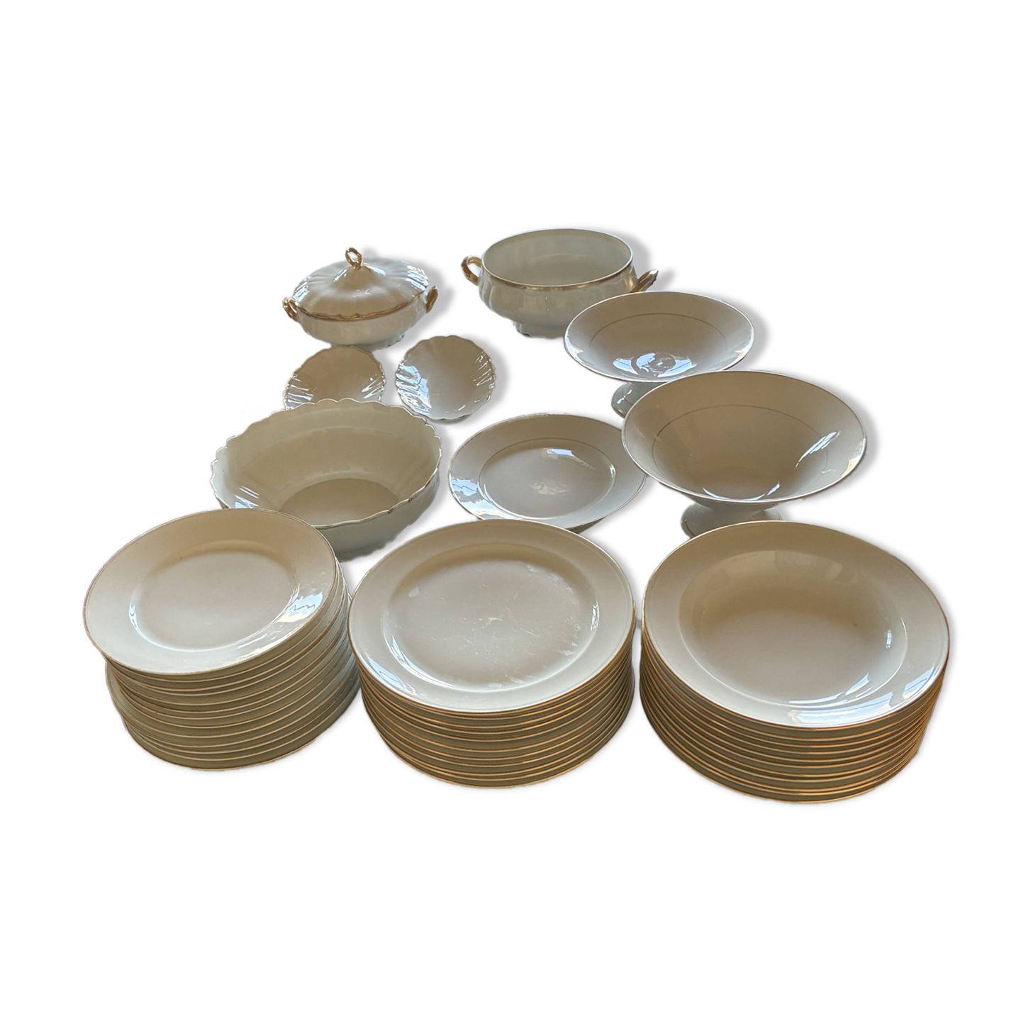 Service ancien de table en porcelaine de Limoges