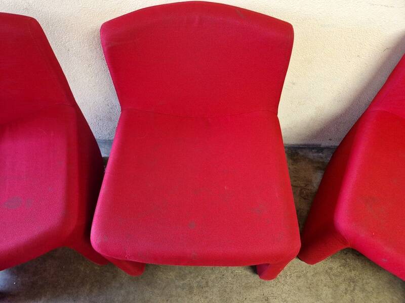 Arfa editor - Set of 4 red wool armchairs - 1980