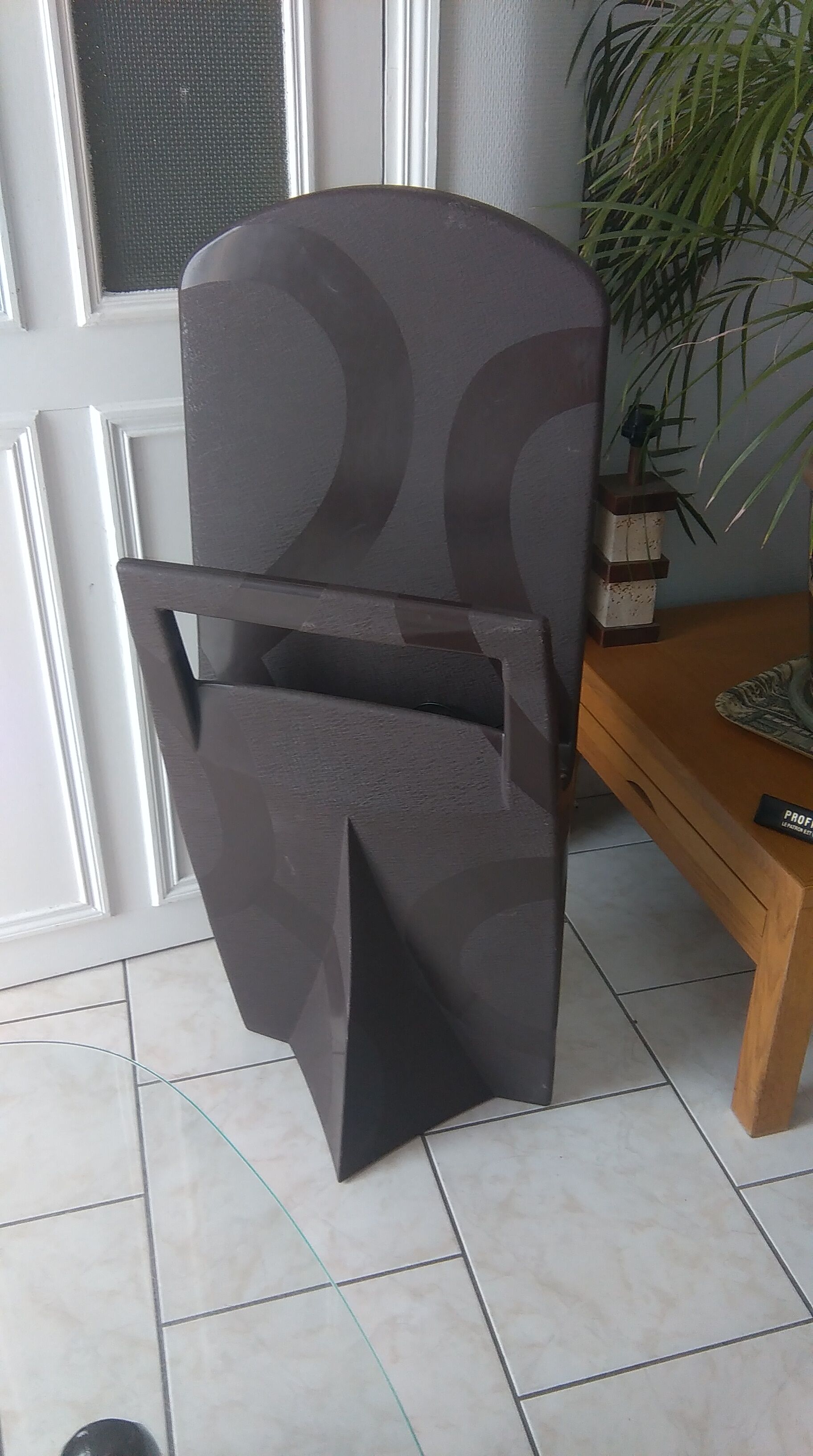 Room valet by Carlotta Terragni