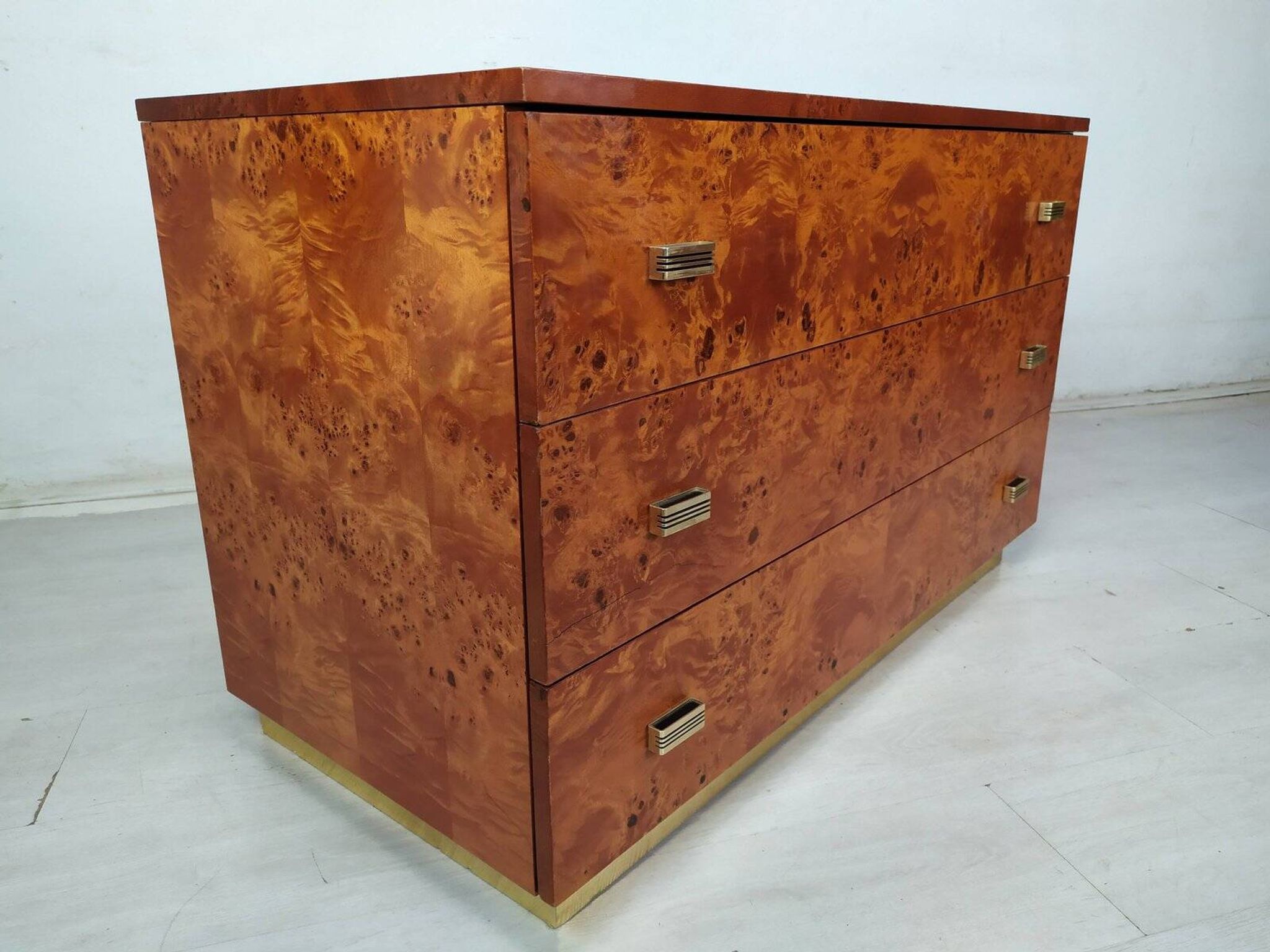 Vintage drawer chest in amboyna burl, 1970s