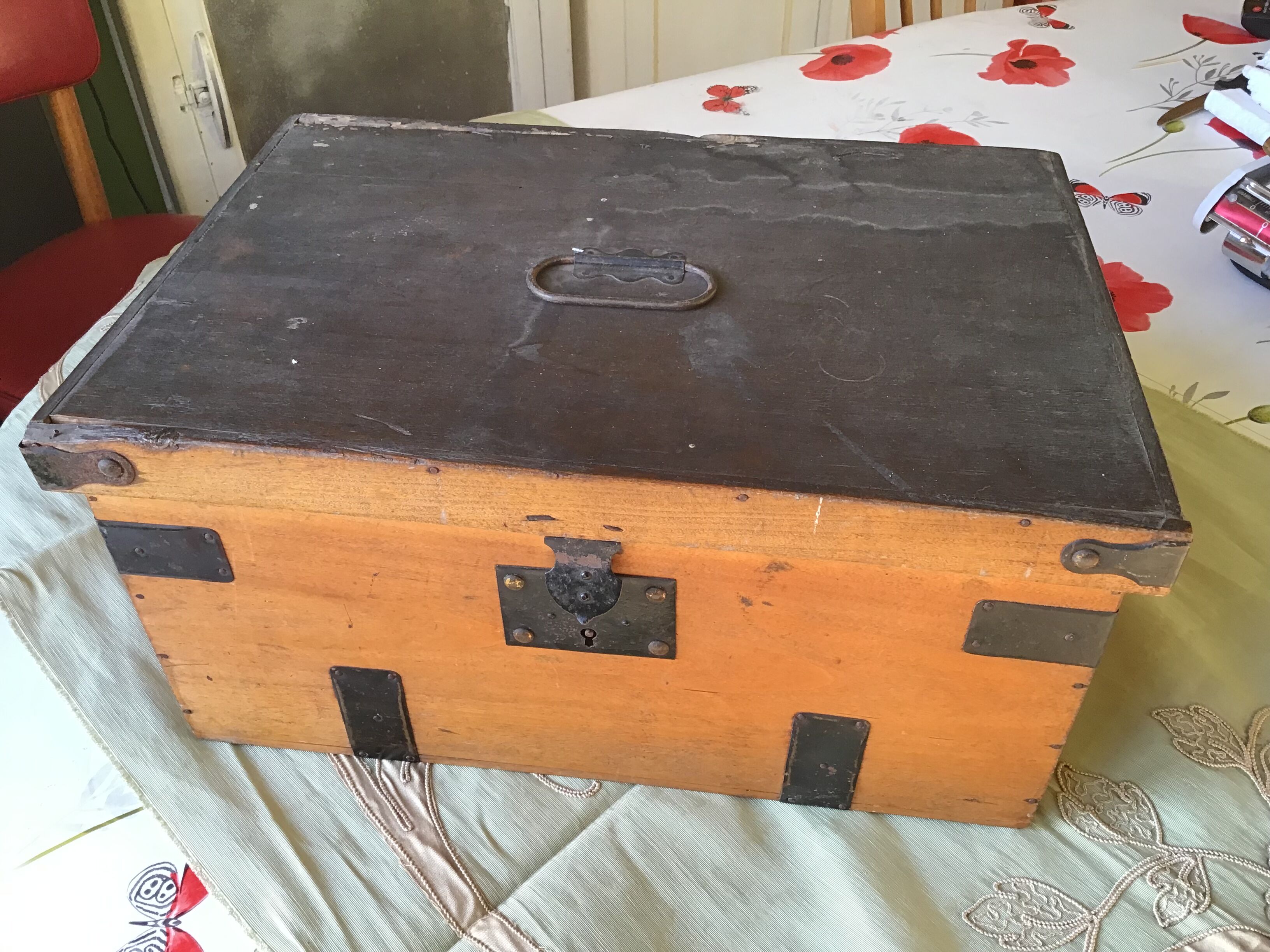 Box box wood transport school