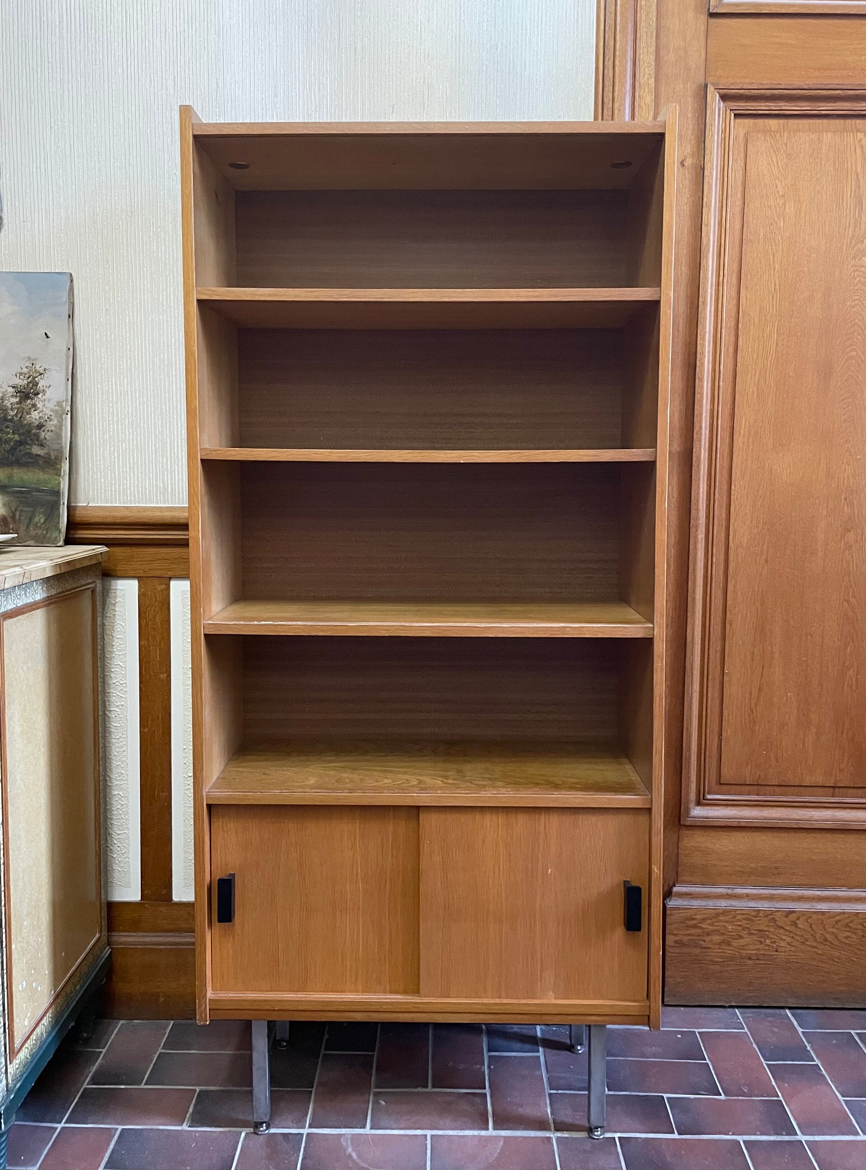 Vintage library