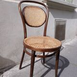 Vintage bistro chair model Thonet