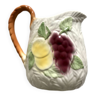 Fruit slip pitcher