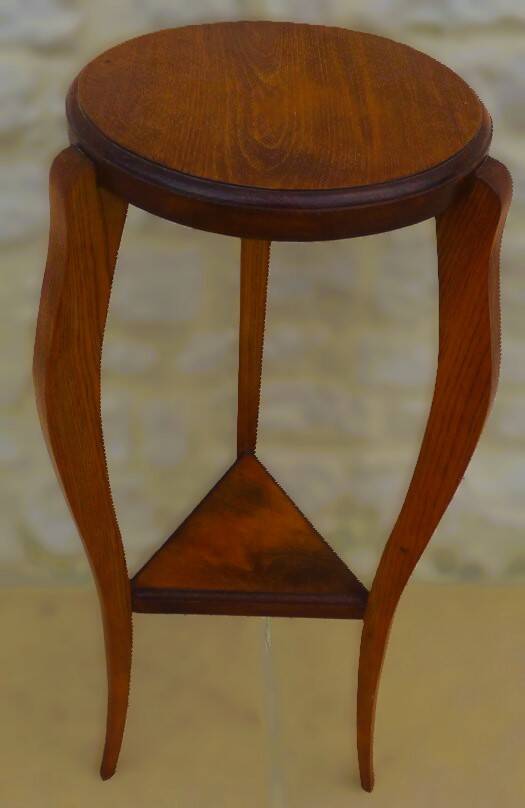 Art deco style pedestal table in beech wood