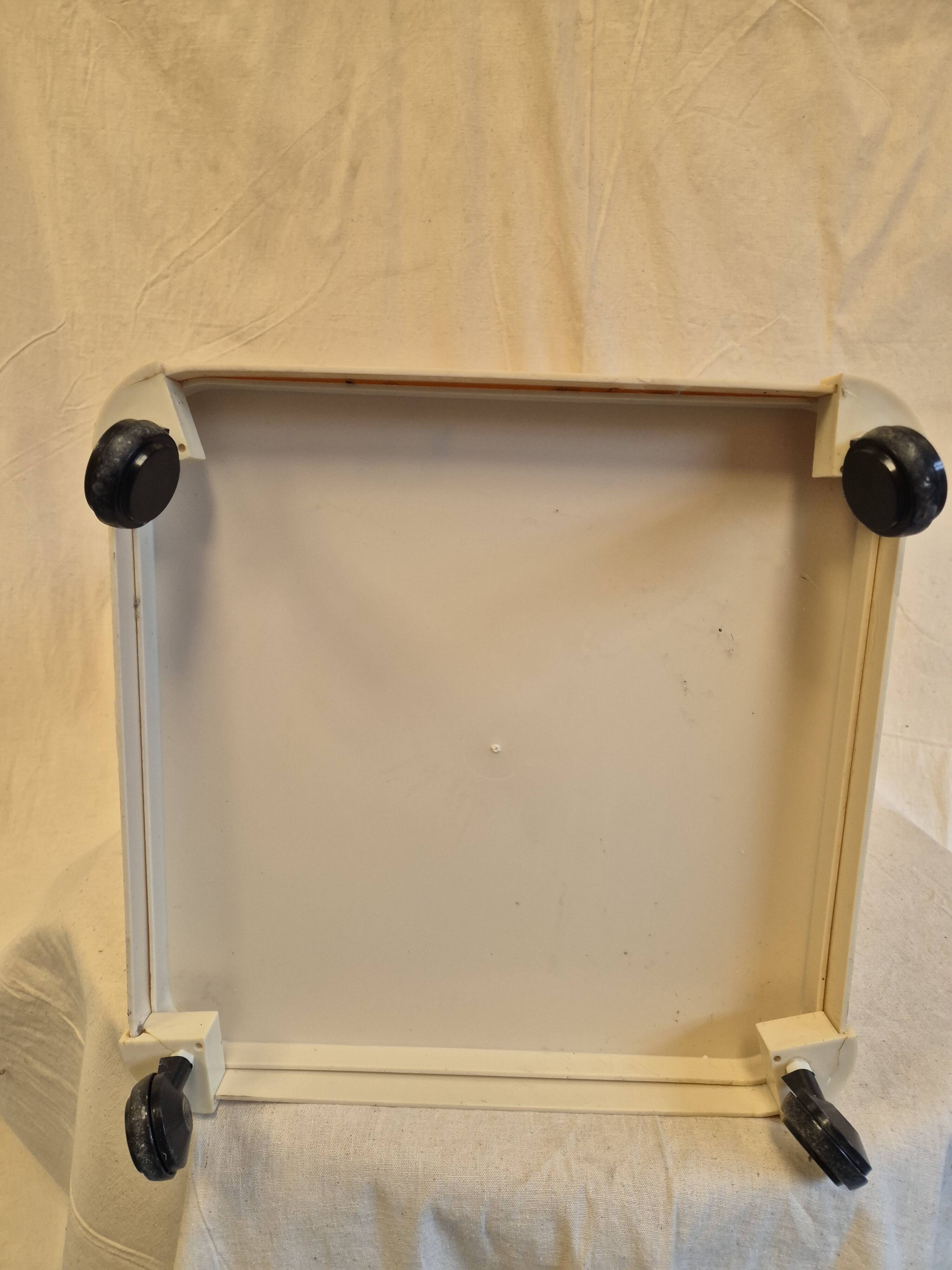 Vintage server