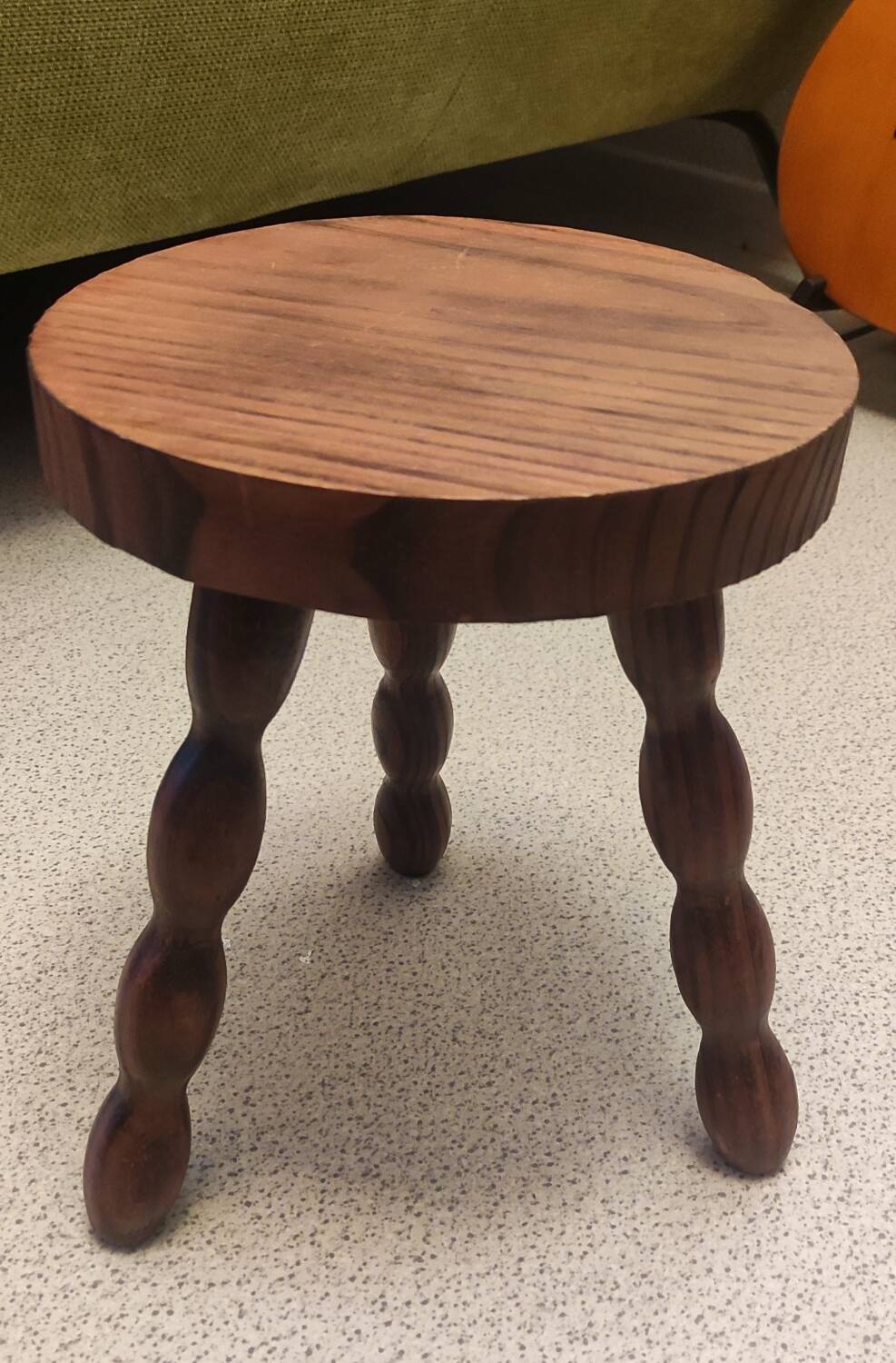 Tabourets en bois